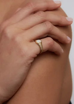Baby Oval Diamond Chevaliere Ring