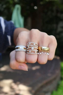 Ouro Diamond Band Ring