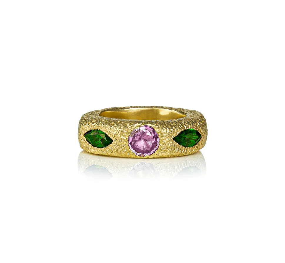 Queenie VI Ring