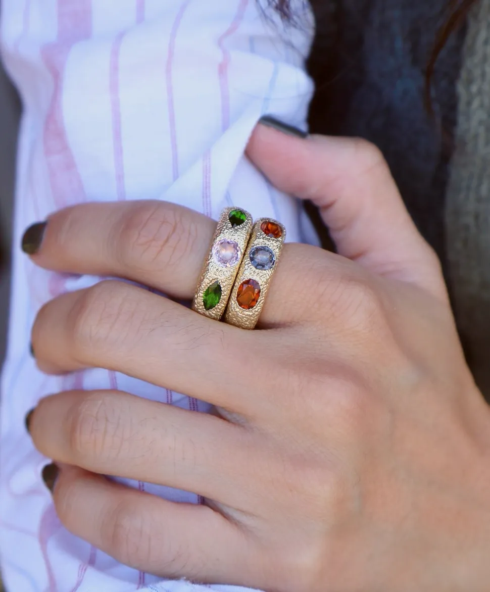 Queenie VI Ring