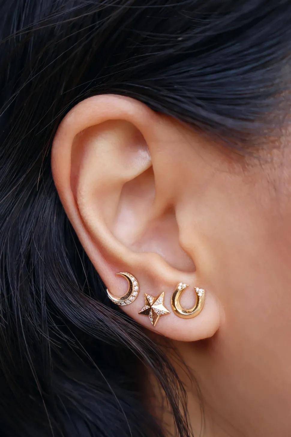 Tiny Horseshoe Studs